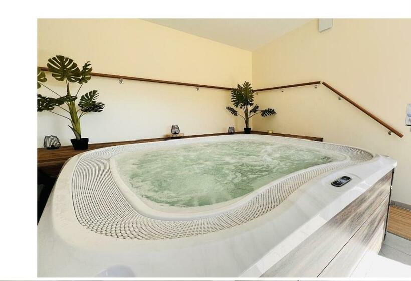 ホテル Au Petit Vivoin