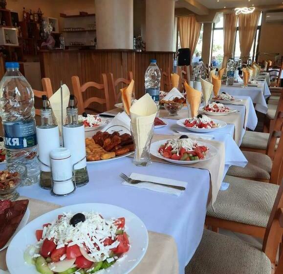 پانسیون хотел ресторант русаков