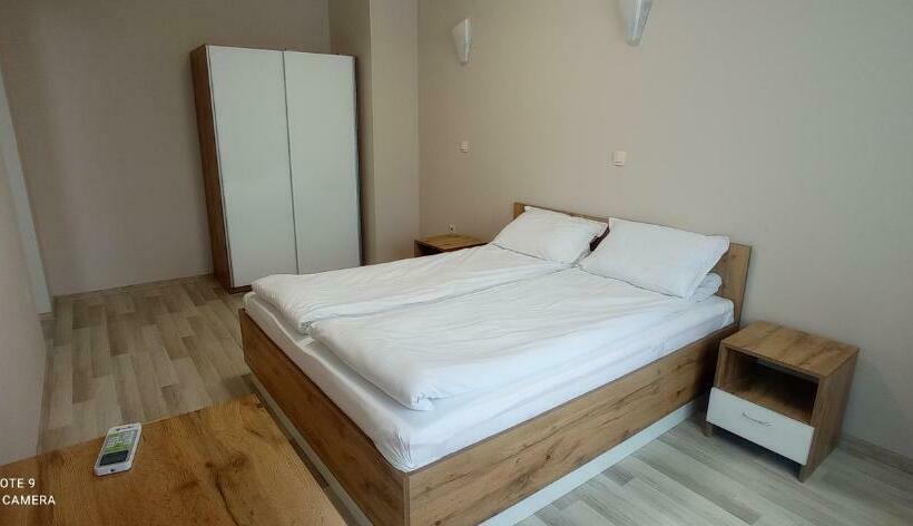 پانسیون хотел ресторант русаков