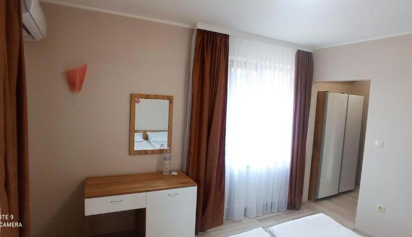 پانسیون хотел ресторант русаков