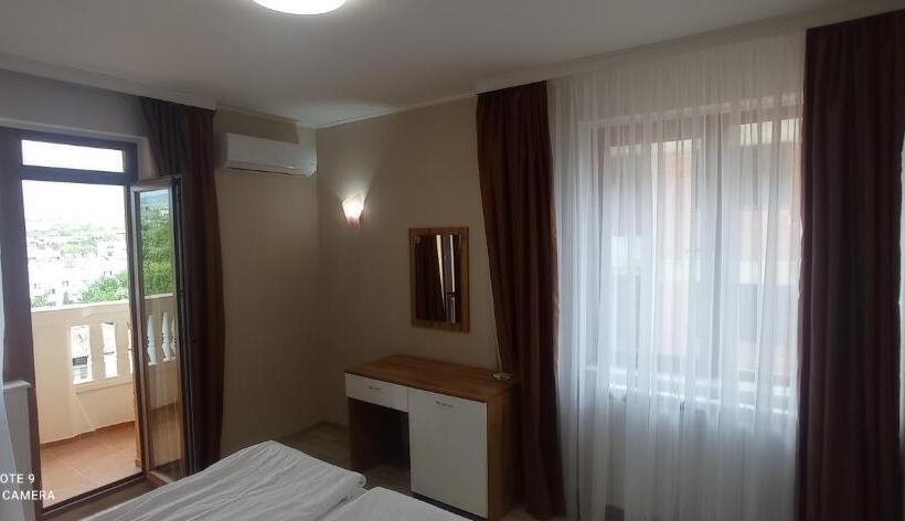 پانسیون хотел ресторант русаков