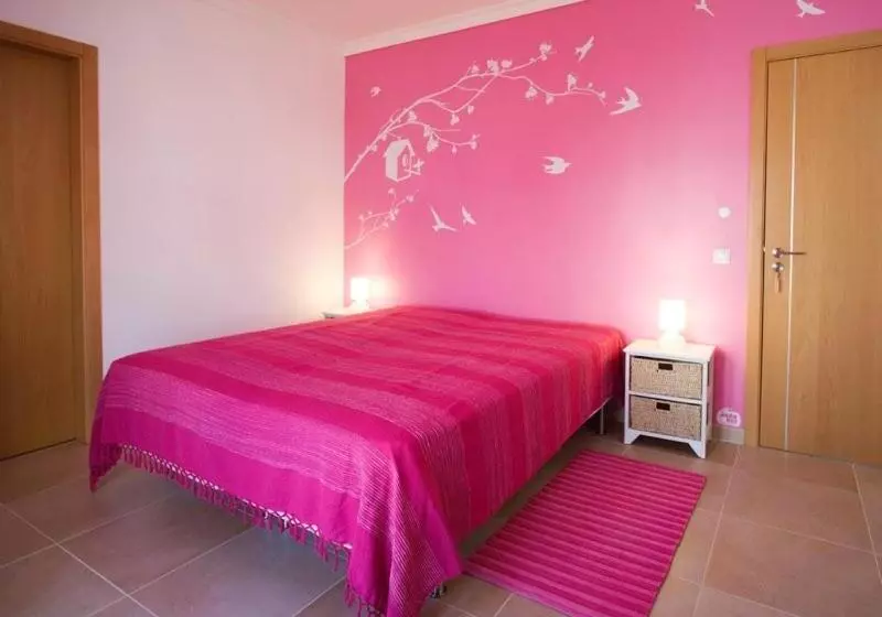 Majatalo Arrifana Guest House