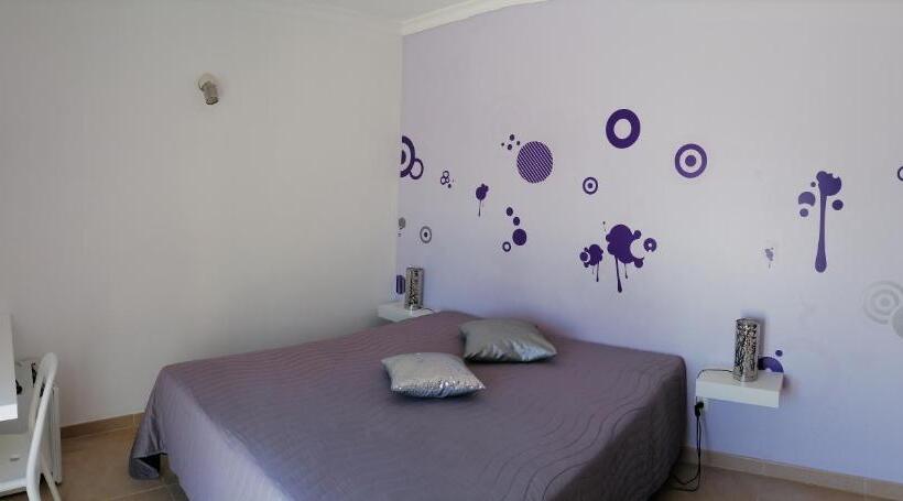 פנסיון Arrifana Guest House