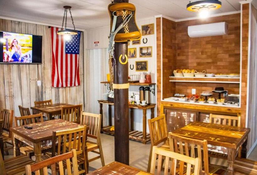 پانسیون Pousada Vila Do Cowboy