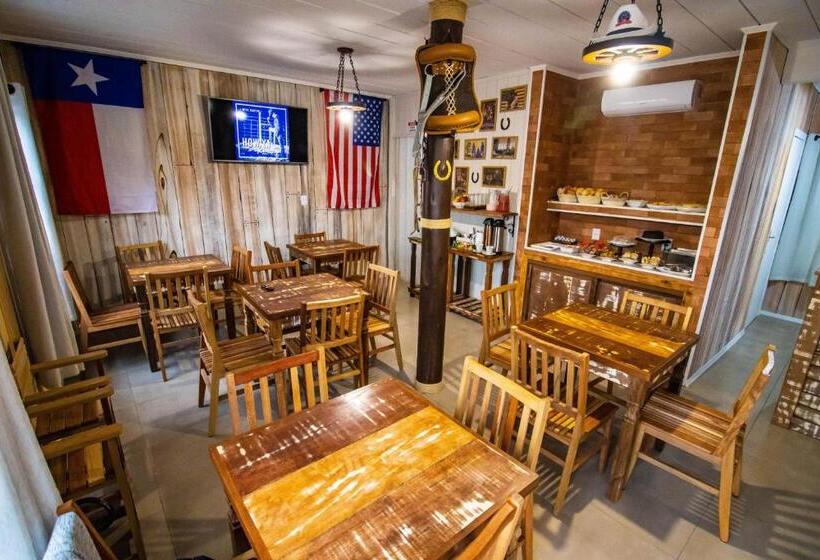 پانسیون Pousada Vila Do Cowboy