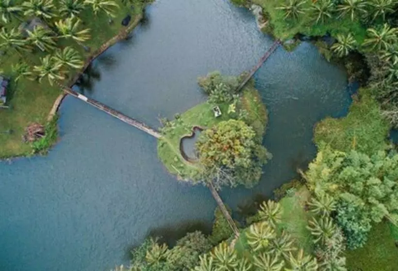 Hotelli Caliraya Ecoville Recreation And Farm Resort