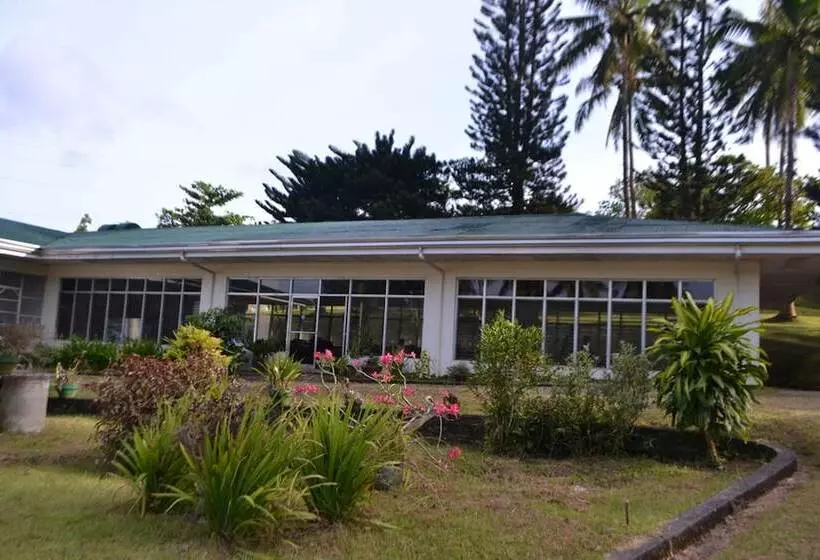 Hotelli Caliraya Ecoville Recreation And Farm Resort