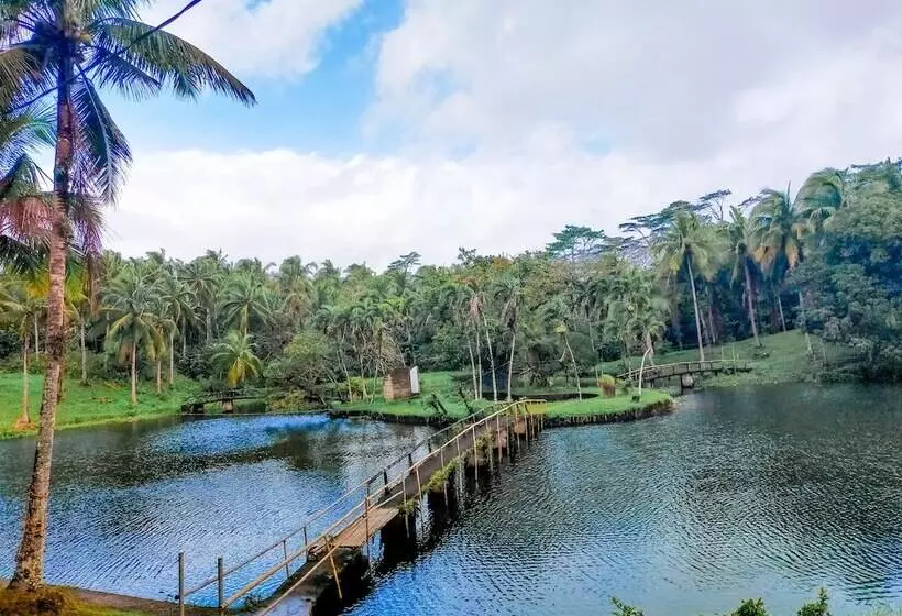 Hotelli Caliraya Ecoville Recreation And Farm Resort