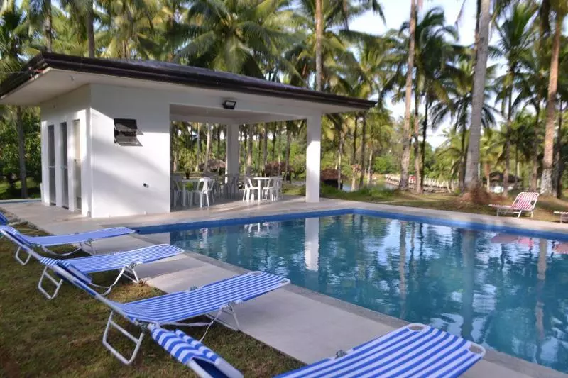 Hotelli Caliraya Ecoville Recreation And Farm Resort