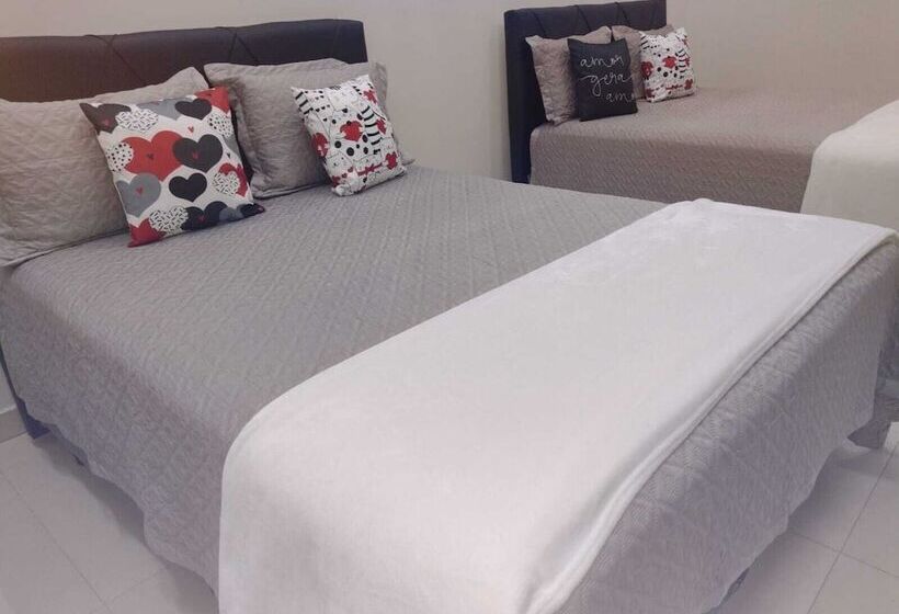 ホテル Amsterdam Suítes