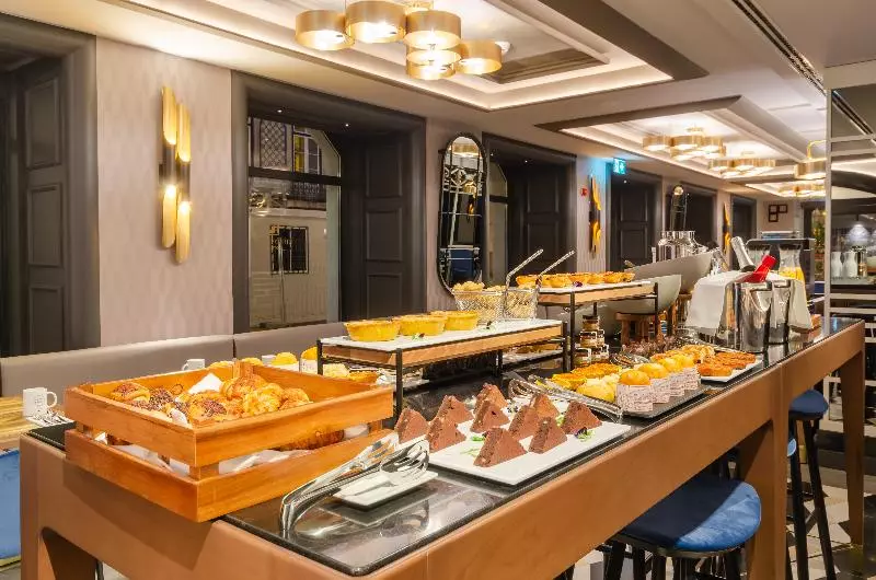 هتل Eurostars Lisboa Baixa