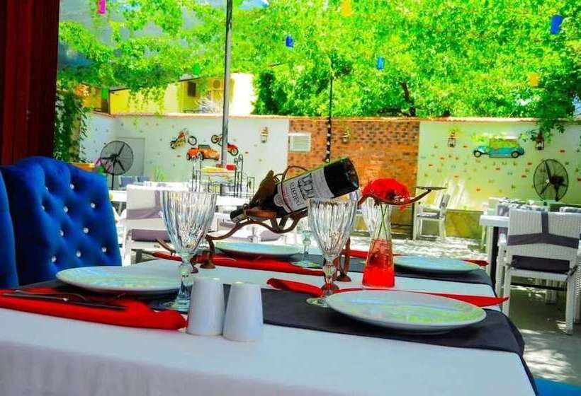 בית מלון כפרי Kemer Port