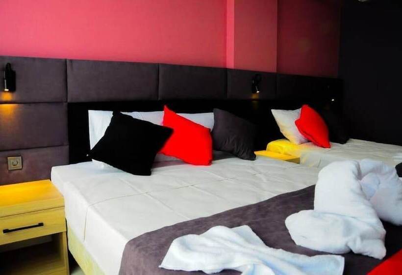 בית מלון כפרי Kemer Port