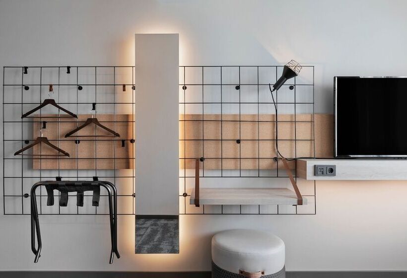 ホテル Moxy Duesseldorf City