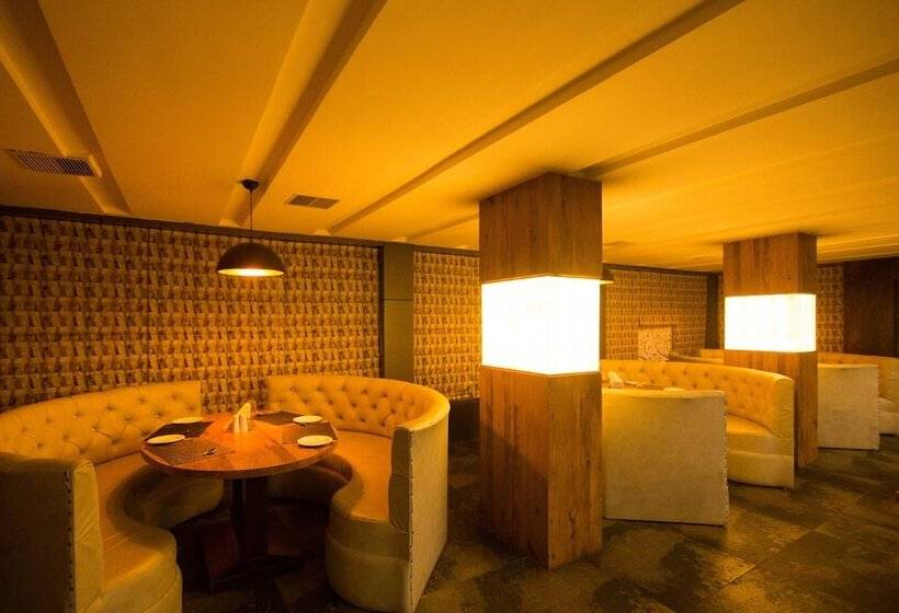 호텔 Riverfront Resort