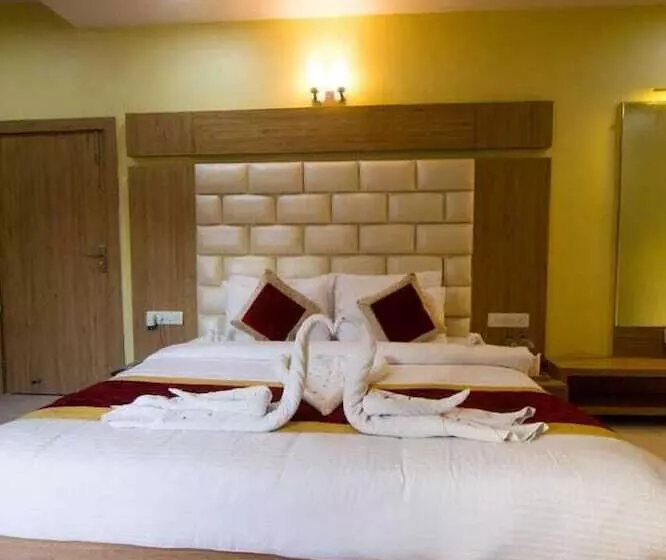 Hotelli Riverfront Resort