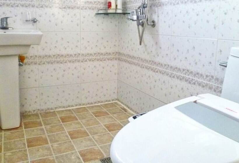 فندق Seocheon Redpungchatiang Pension