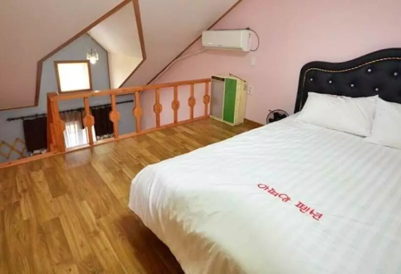 Hotelli Seocheon Redpungchatiang Pension