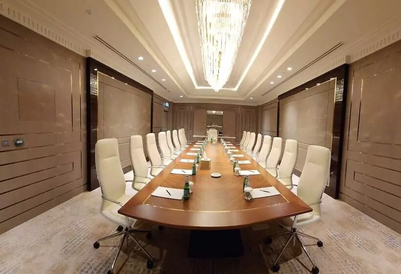 The Plaza Doha, Lxr Hotels & Resorts