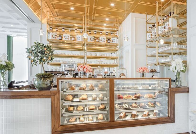 The Plaza Doha, Lxr Hotels & Resorts