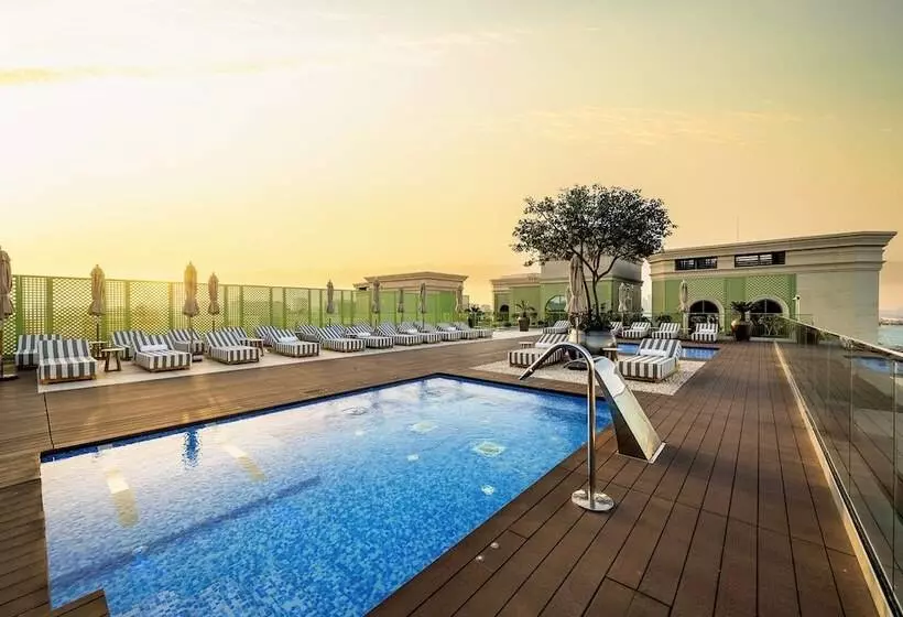 The Plaza Doha, Lxr Hotels & Resorts