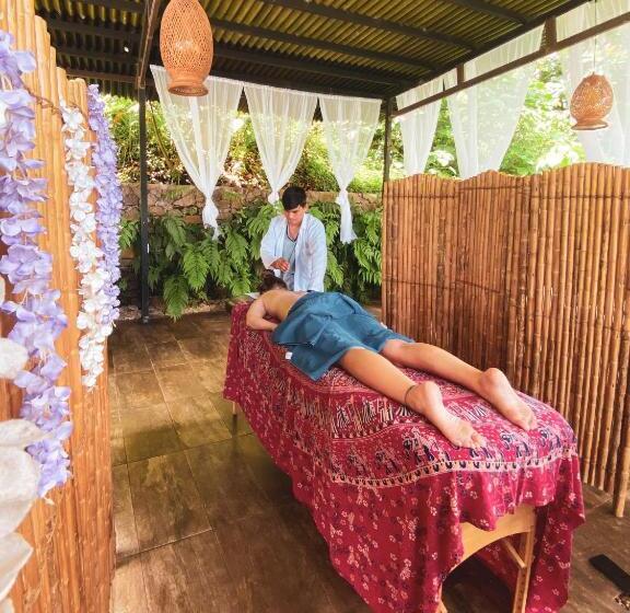 هتل Trekker Glamping