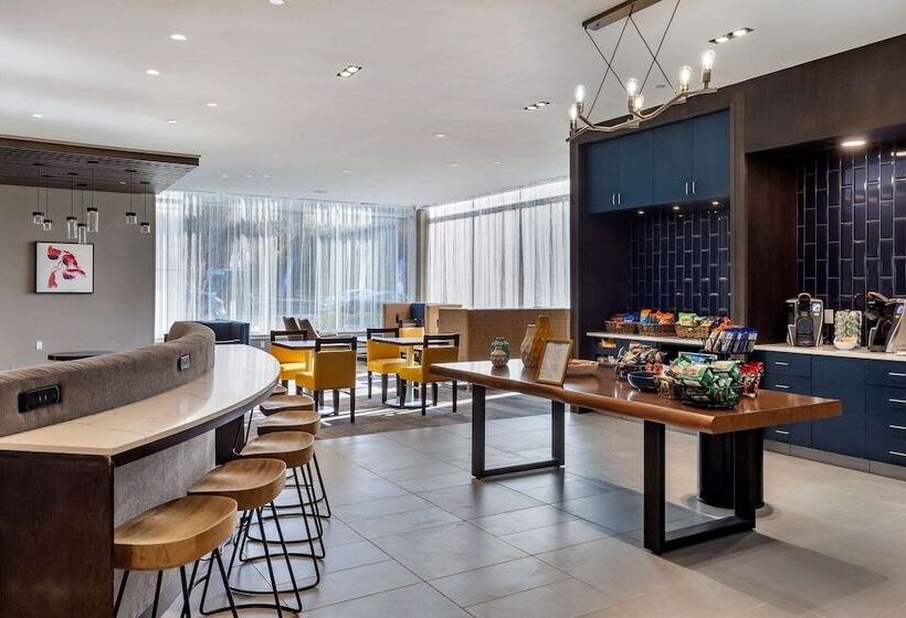 هتل Cambria  Manchester South Windsor