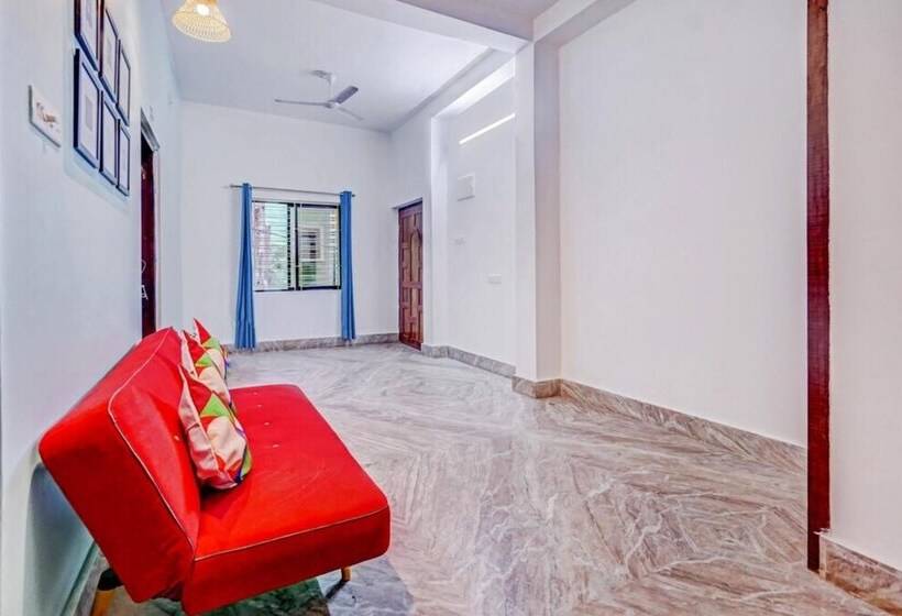 Hotel Goroomgo Luxury Star Inn 3 Bhubaneswar