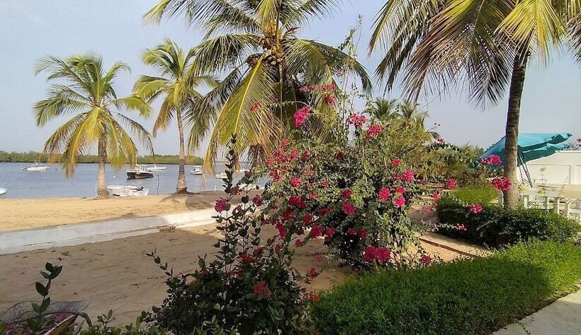 هتل Katakalousse Peche Loisirs