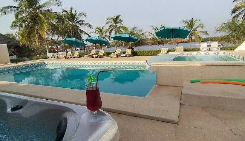 هتل Katakalousse Peche Loisirs