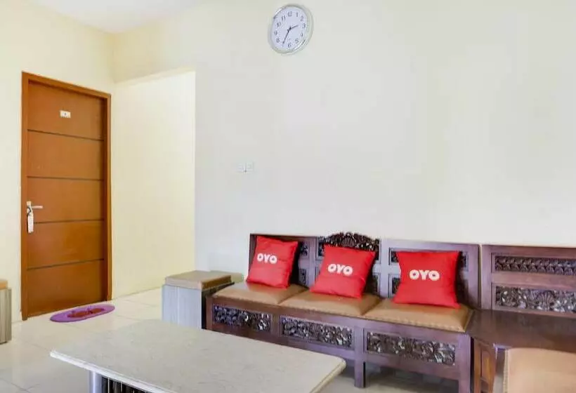 ホテル Reddoorz Syariah At Danau Maninjau Sawojajar