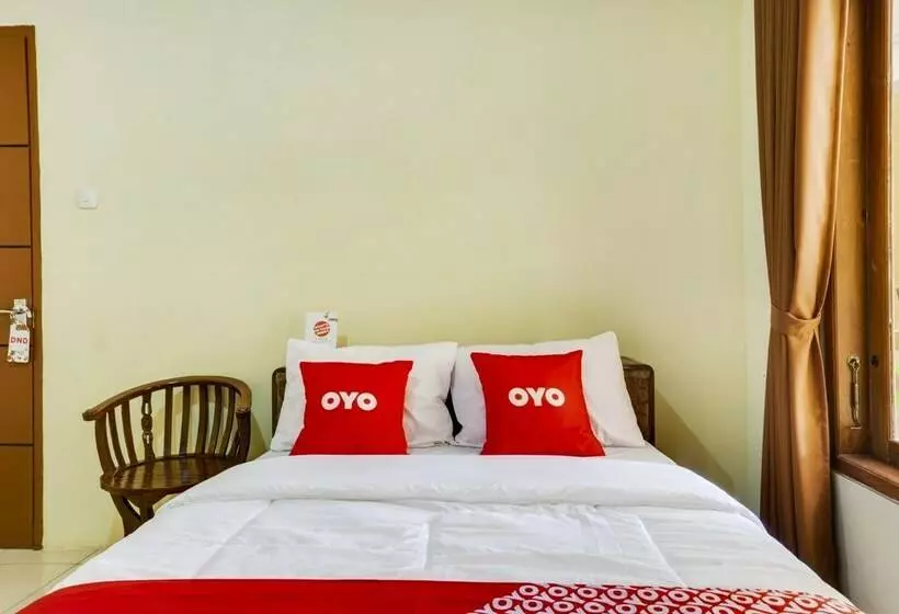 ホテル Reddoorz Syariah At Danau Maninjau Sawojajar