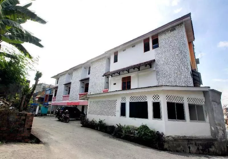 ホテル Reddoorz Near Jalan Jenderal Sudirman Palembang