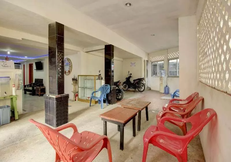 ホテル Reddoorz Near Jalan Jenderal Sudirman Palembang