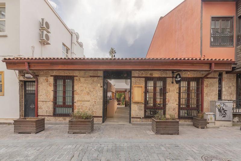 هتل Zemira Garden