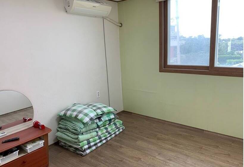 پانسیون Jeju Gobullak Guest House