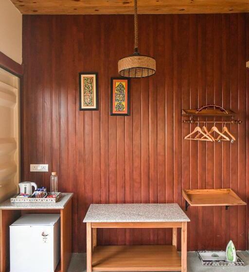 Majatalo Tree Of Life Ecotainers Agra