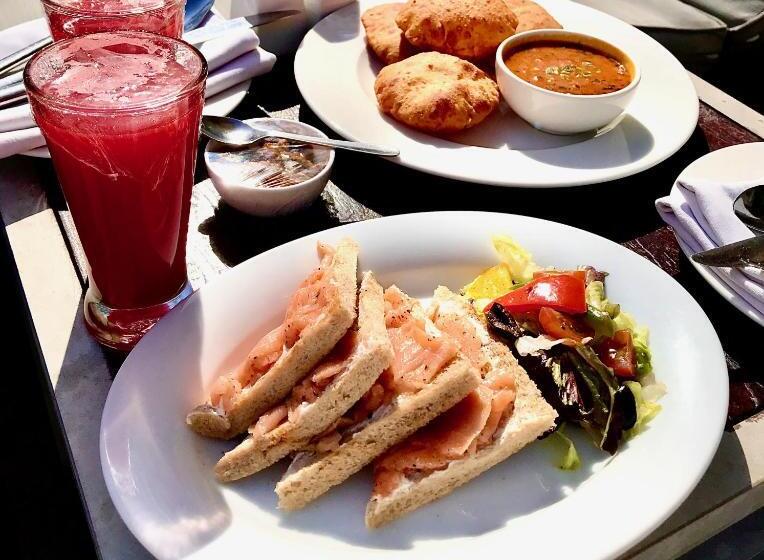 Majatalo Tree Of Life Ecotainers Agra