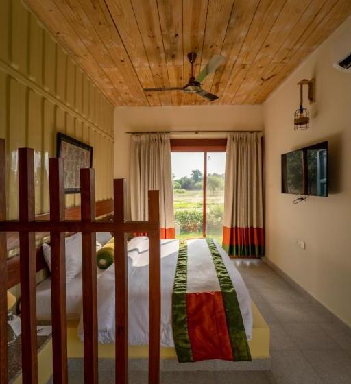 Majatalo Tree Of Life Ecotainers Agra