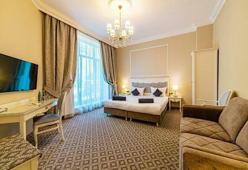 בית מלון כפרי Willa Flora