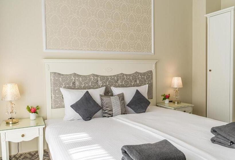 בית מלון כפרי Willa Flora