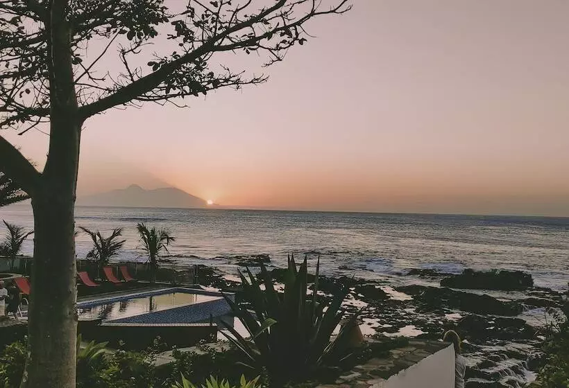 هتل King Fisher Village