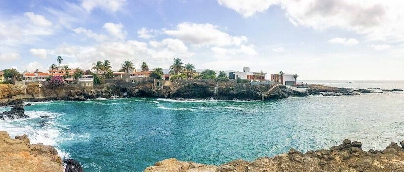 هتل King Fisher Village