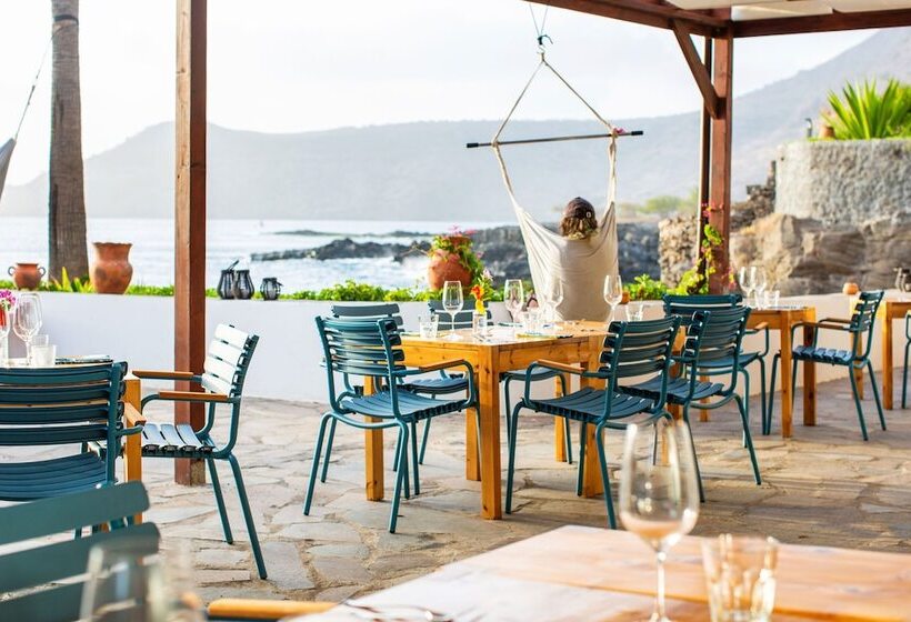 هتل King Fisher Village