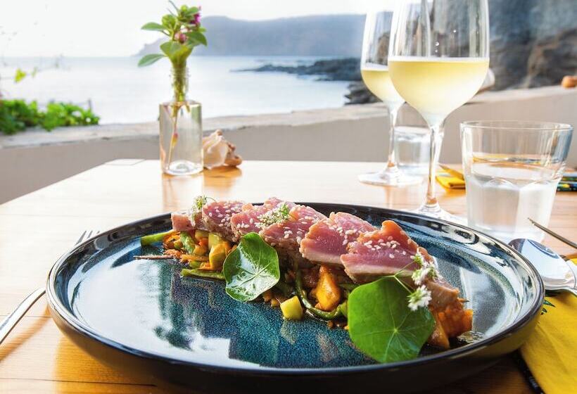 هتل King Fisher Village