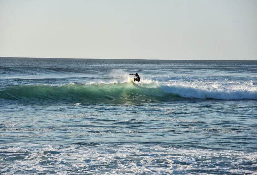 هتل King Fisher Village