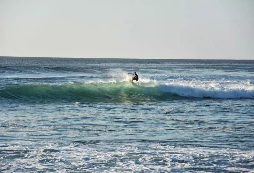 هتل King Fisher Village