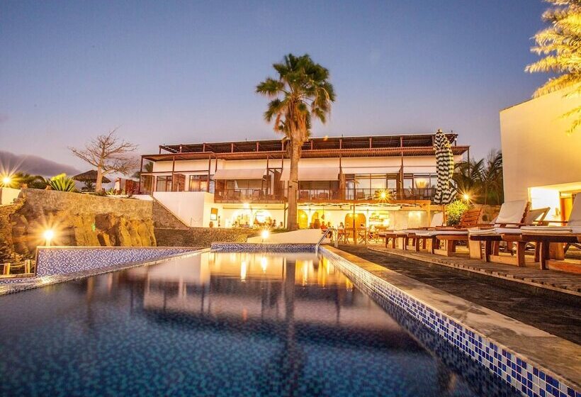 هتل King Fisher Village