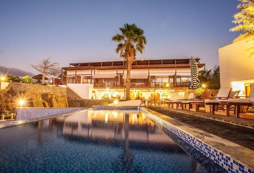 هتل King Fisher Village