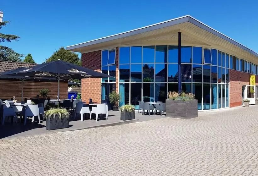 Hotelli Appartementen Klaver Vier